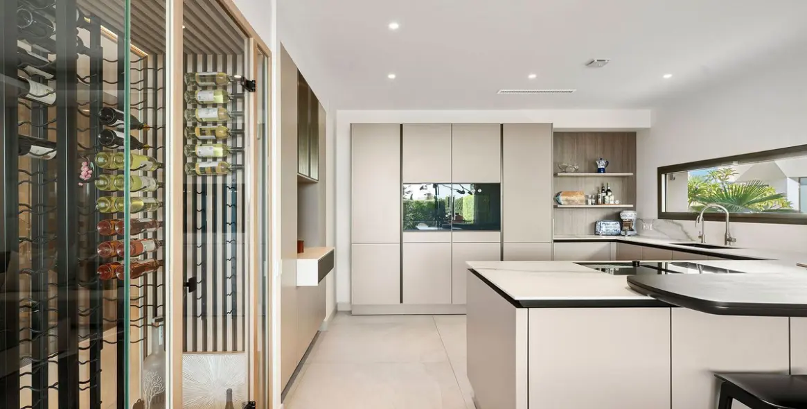 Продажа дома на две семьи в Nueva Andalucía (район Nueva Andalucía) 5