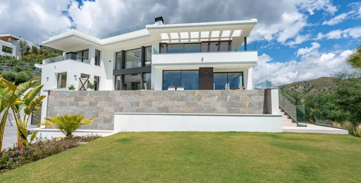 Venta de villa independiente en Benahavís (distrito La Quinta) 1