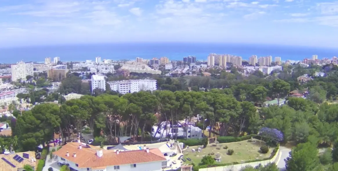 Продажа  жилого участка в Torremolinos 7
