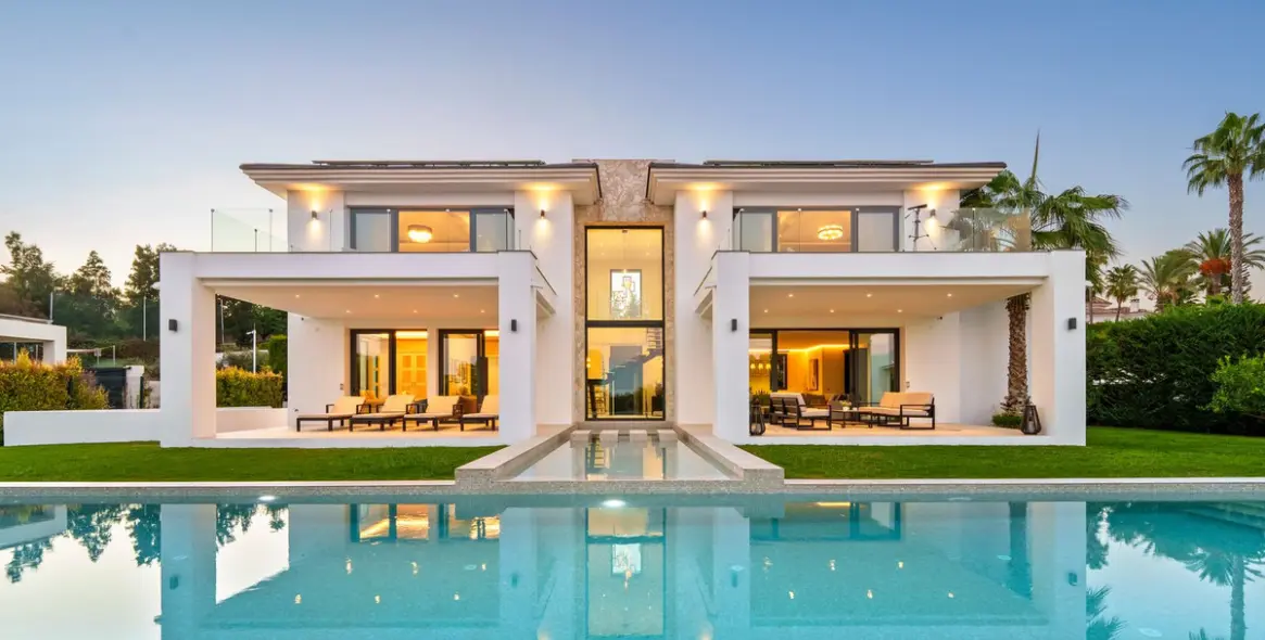 Venta de villa independiente en Benahavís 2
