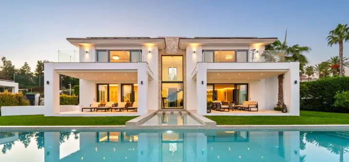 Venta de villa independiente en Benahavís 1