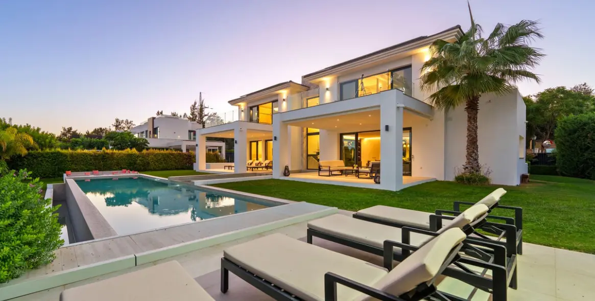 Venta de villa independiente en Benahavís 40