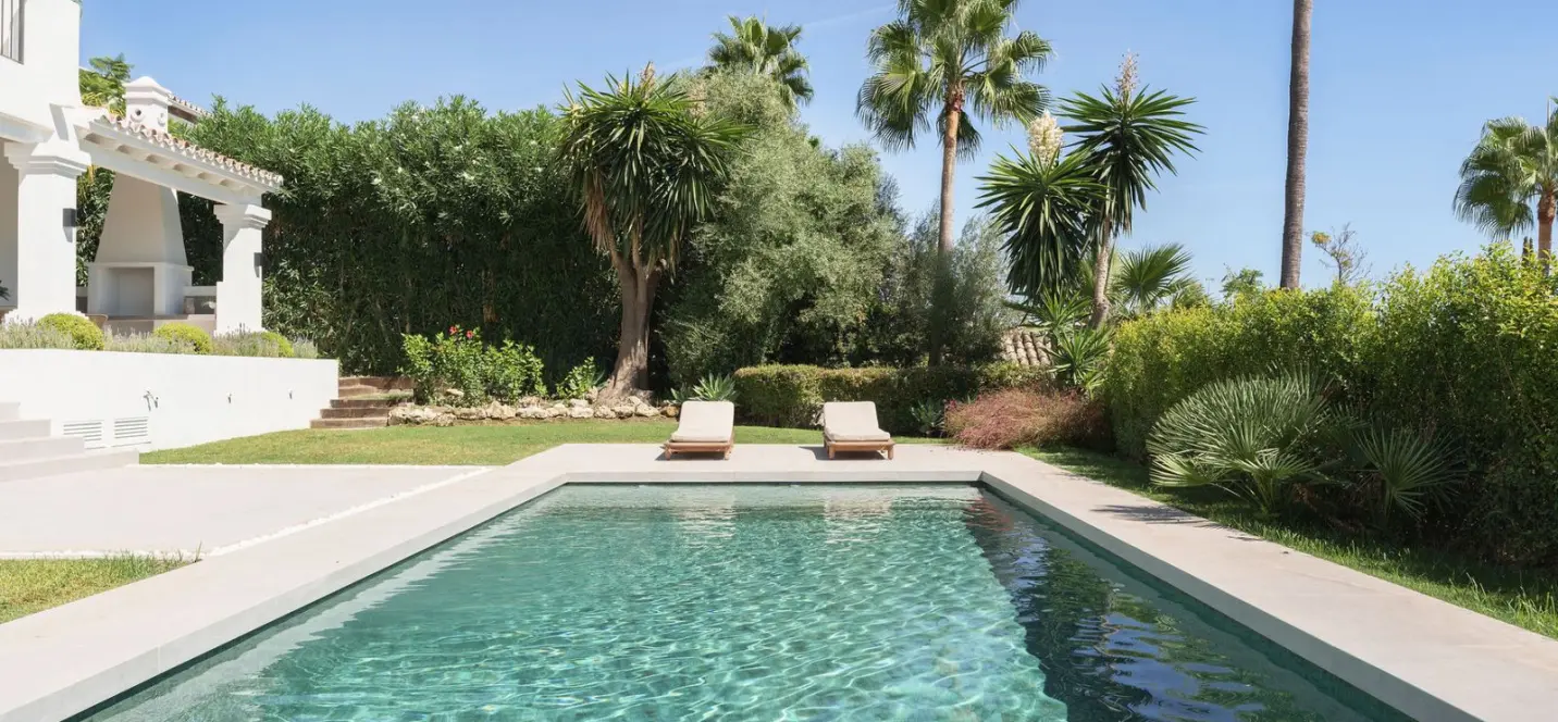Sale of detached villa in Nueva Andalucía 3