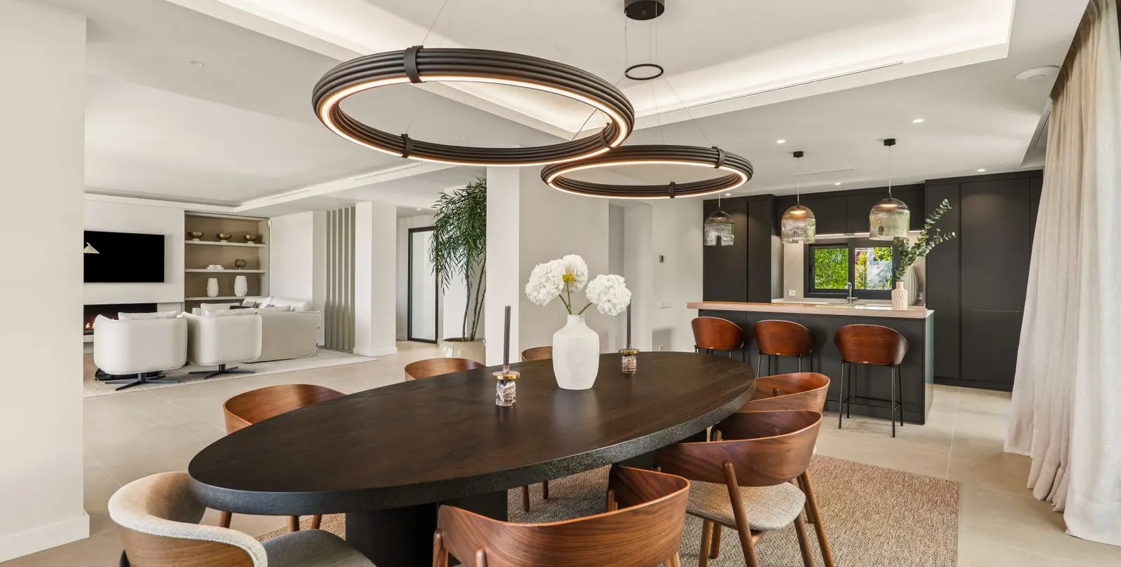 Sale of detached villa in Nueva Andalucía 9