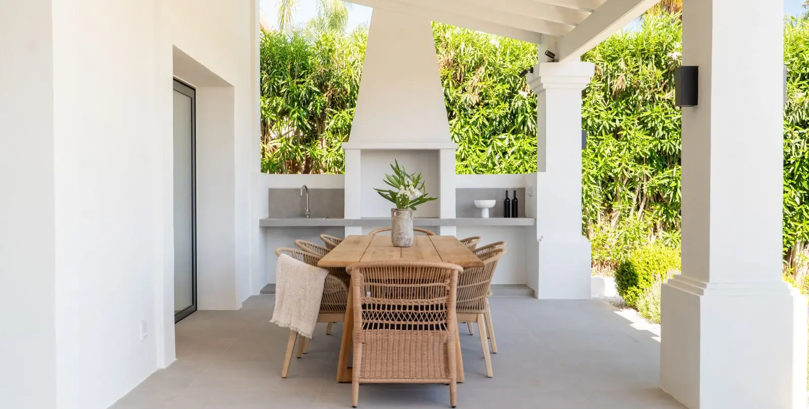 Sale of detached villa in Nueva Andalucía 19