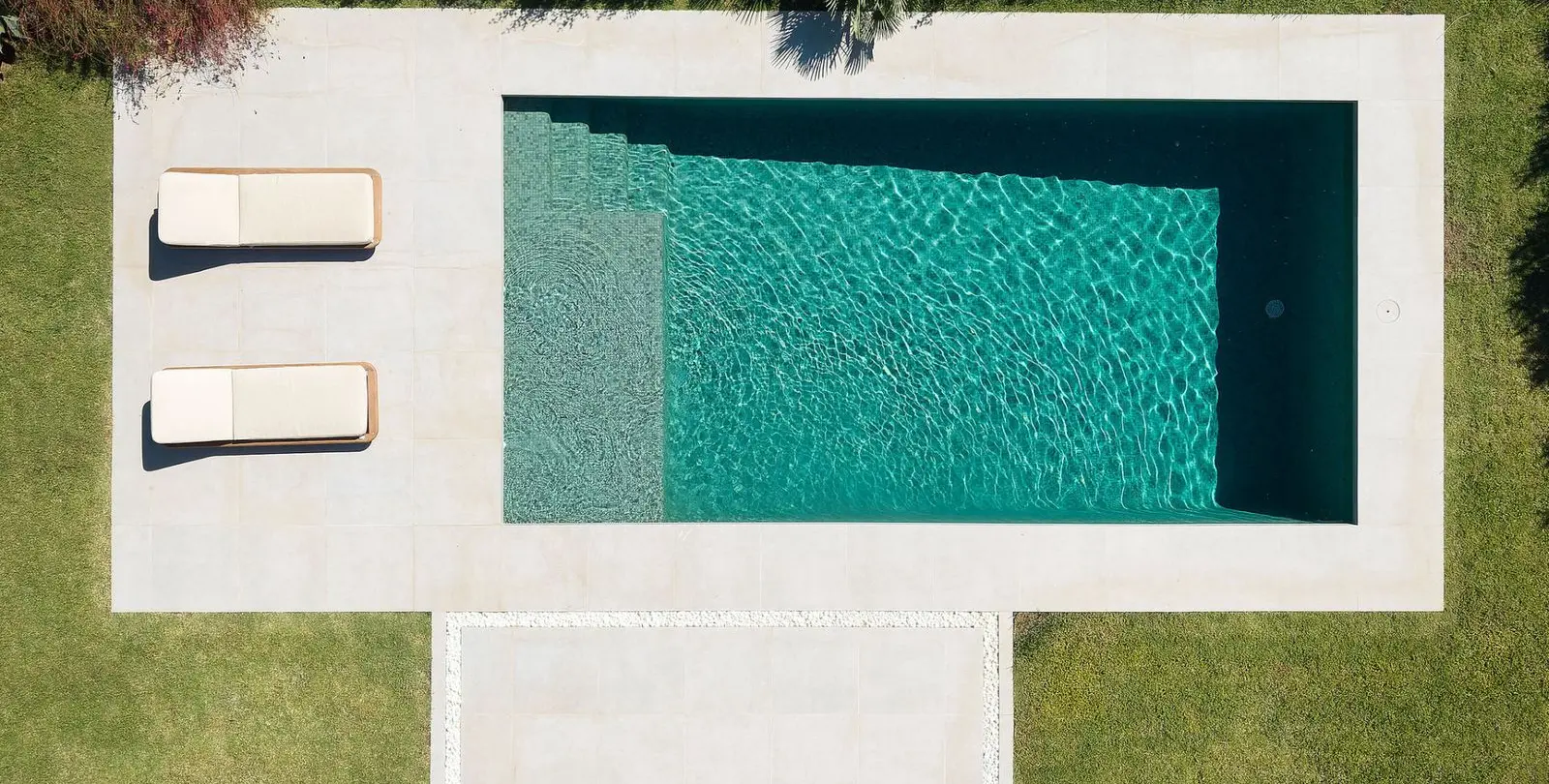 Sale of detached villa in Nueva Andalucía 23