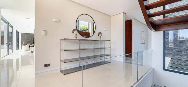 Long-term rent of detached villa in Nueva Andalucía 4