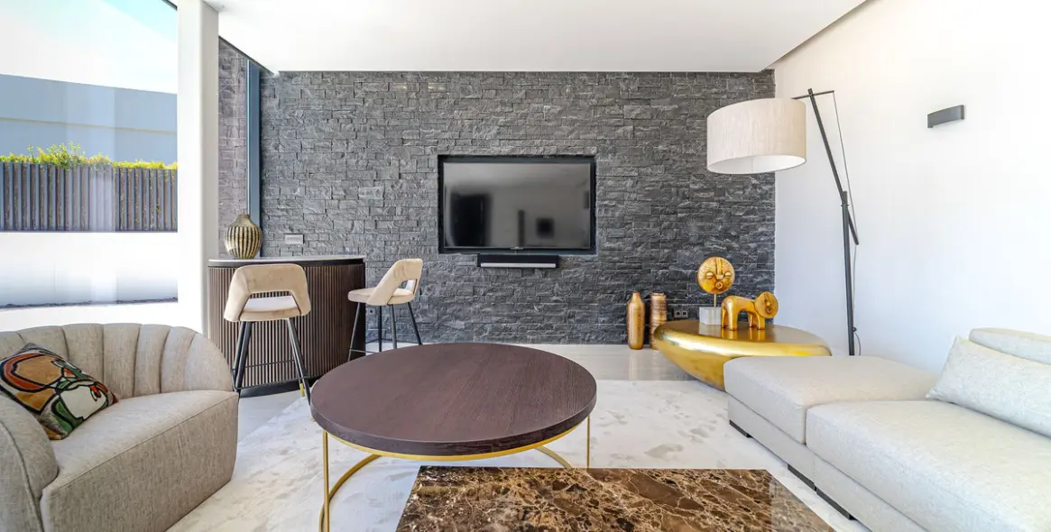 Long-term rent of detached villa in Nueva Andalucía 9