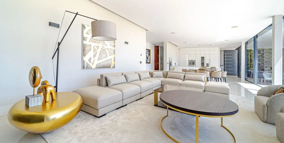 Long-term rent of detached villa in Nueva Andalucía 10