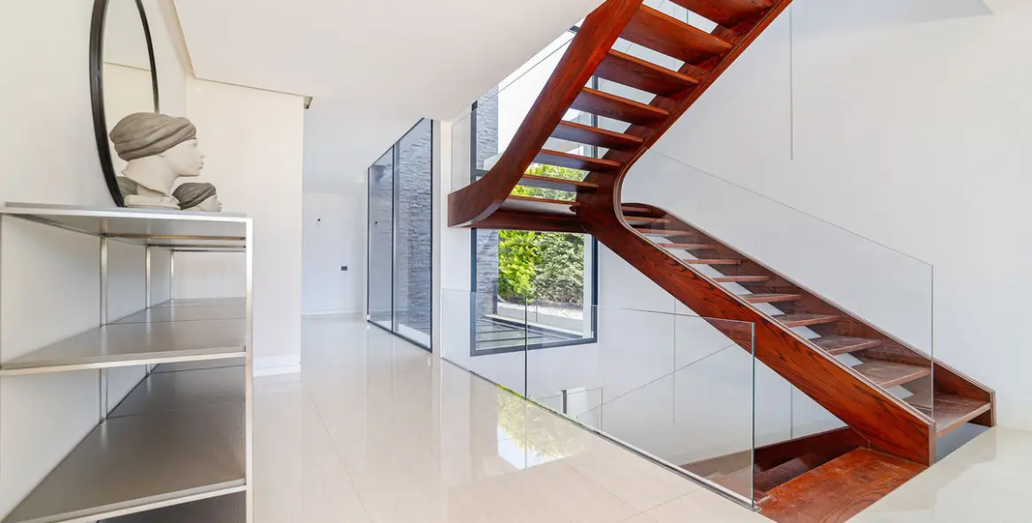 Long-term rent of detached villa in Nueva Andalucía 14