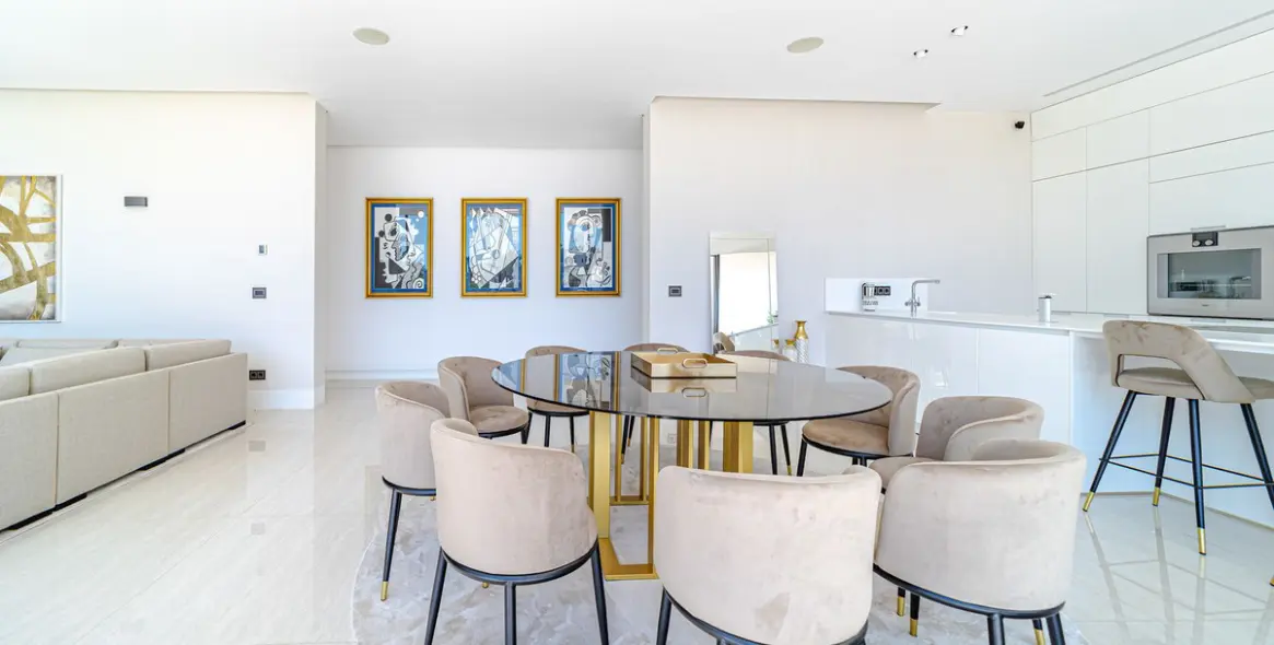 Long-term rent of detached villa in Nueva Andalucía 18