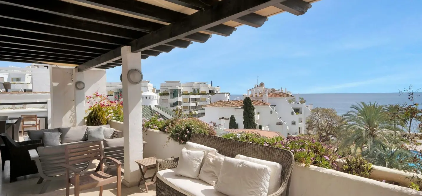 Sale of penthouse in Marbella 2