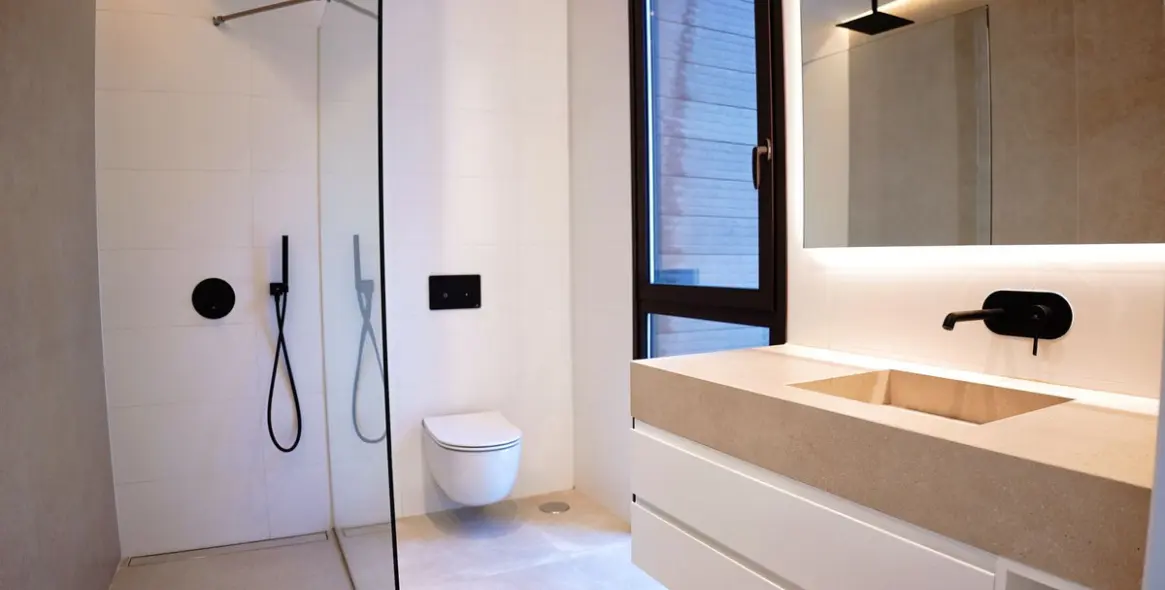 Sale of detached villa in The Golden Mile 30