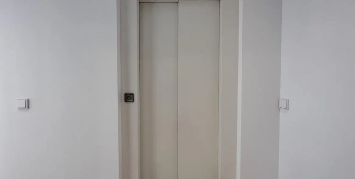 Sale of detached villa in The Golden Mile 42