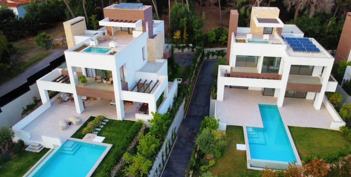 Sale of detached villa in The Golden Mile 49