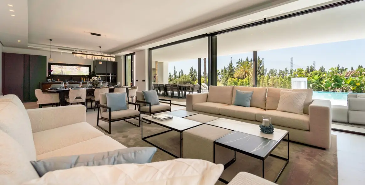 Sale of detached villa in Nueva Andalucía 18