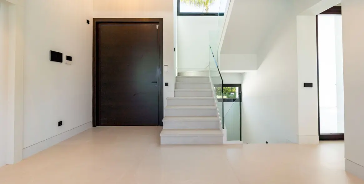 Sale of detached villa in Nueva Andalucía 31