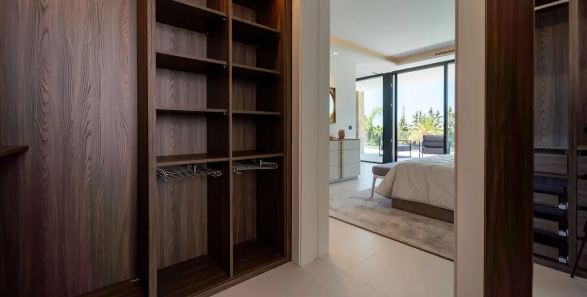 Sale of detached villa in Nueva Andalucía 39