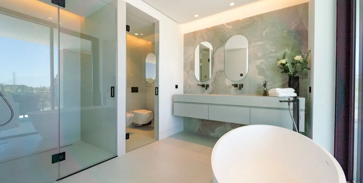 Sale of detached villa in Nueva Andalucía 41