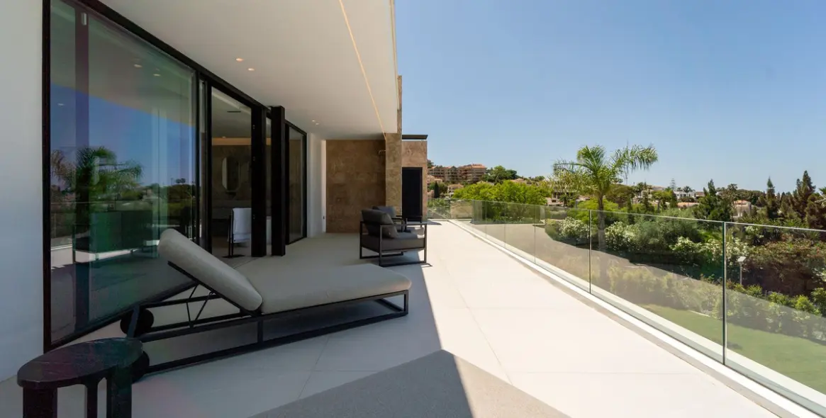 Sale of detached villa in Nueva Andalucía 47