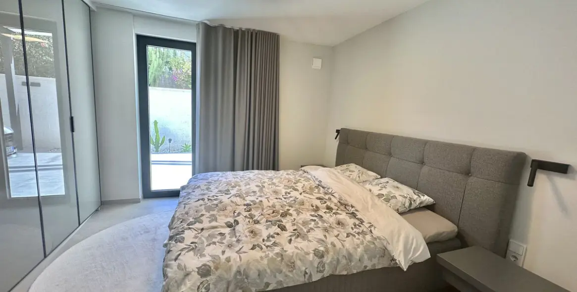 Продажа  отдельно стоящей виллы в Puerto Banús 4