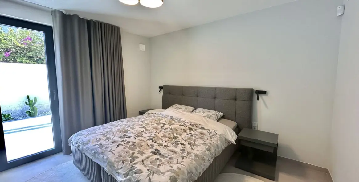 Продажа  отдельно стоящей виллы в Puerto Banús 11