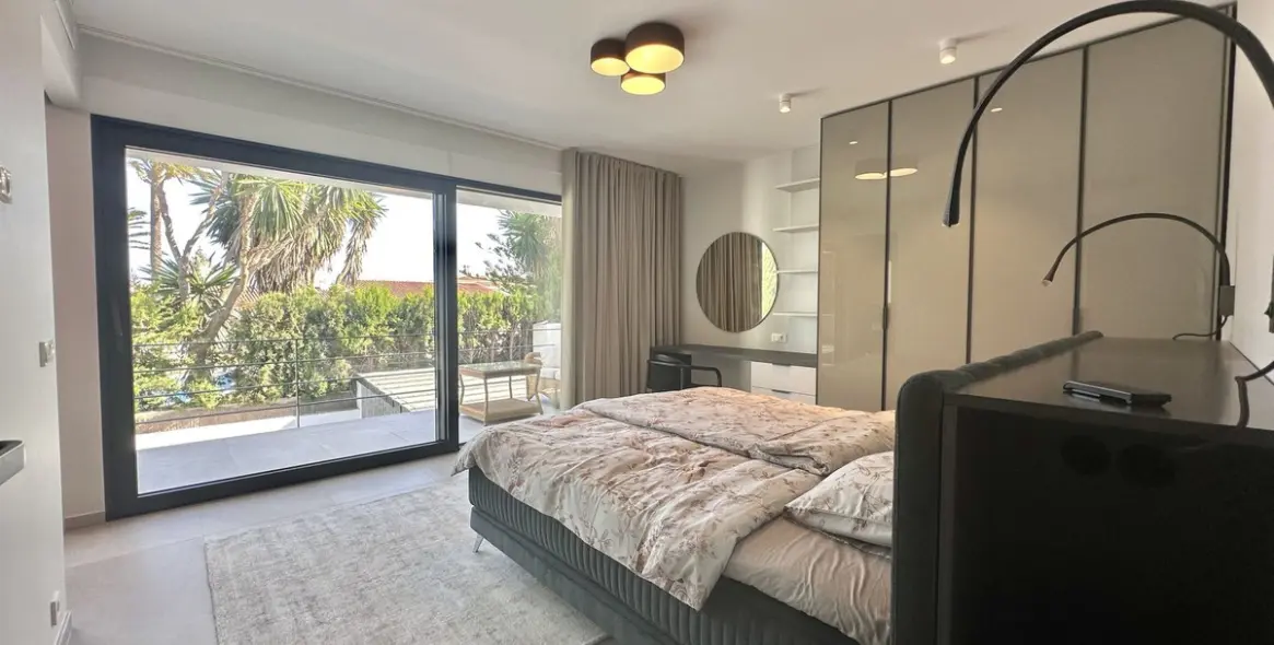 Venta de villa independiente en Puerto Banús 23