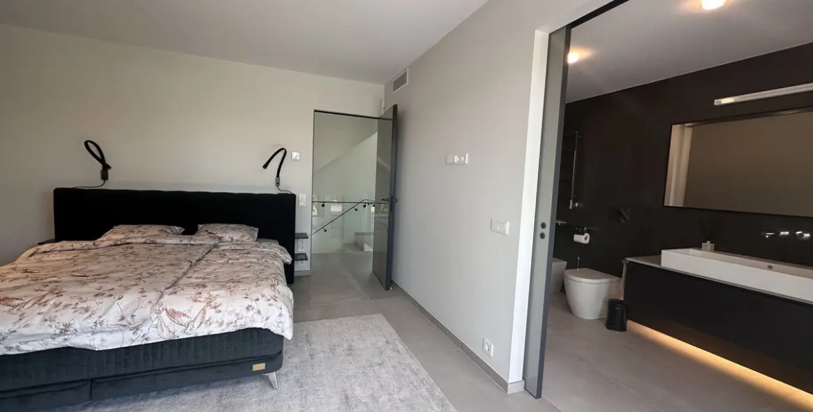 Venta de villa independiente en Puerto Banús 30