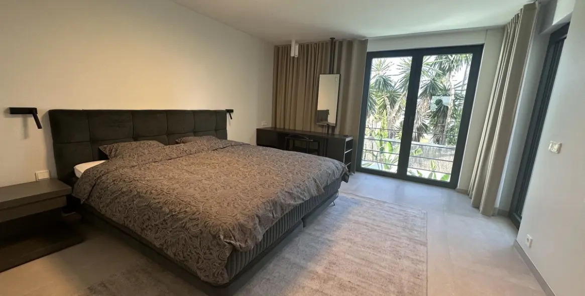 Venta de villa independiente en Puerto Banús 35