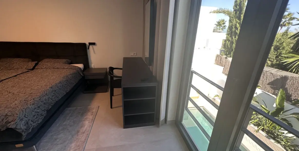 Venta de villa independiente en Puerto Banús 36