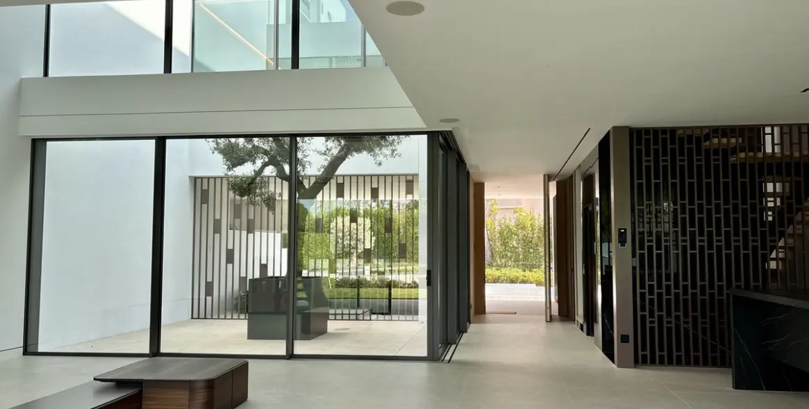 Продажа дома на две семьи в Nueva Andalucía (район Nueva Andalucía) 10