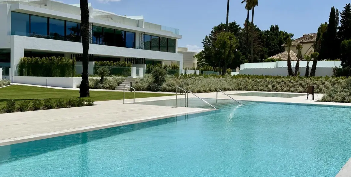 Long-term rent of semi-detached house in Nueva Andalucía 6