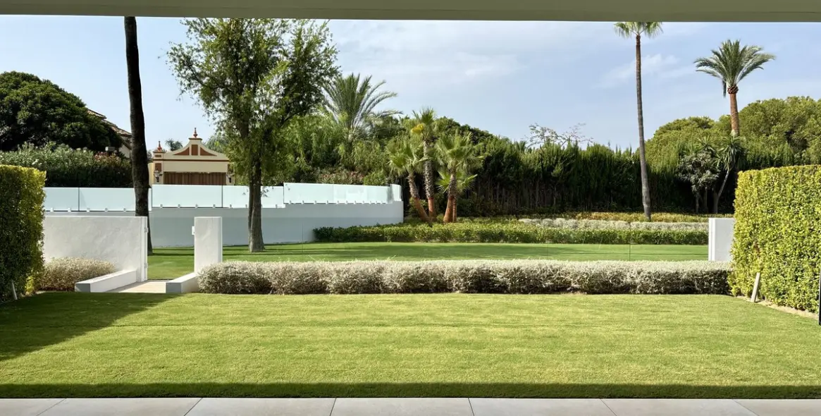 Long-term rent of semi-detached house in Nueva Andalucía 12