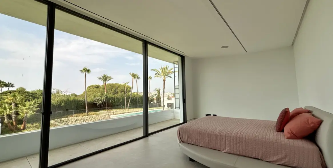 Long-term rent of semi-detached house in Nueva Andalucía 17