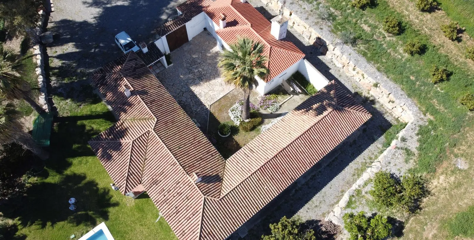 Продажа  жилого участка в Casares 4