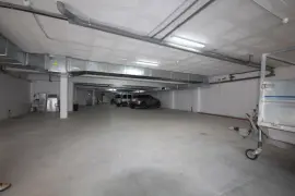 Image 6 thumb