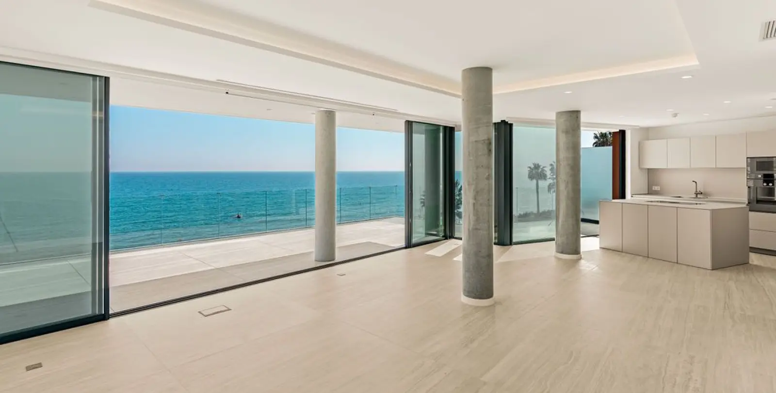 Venta de ático dúplex en Estepona 5