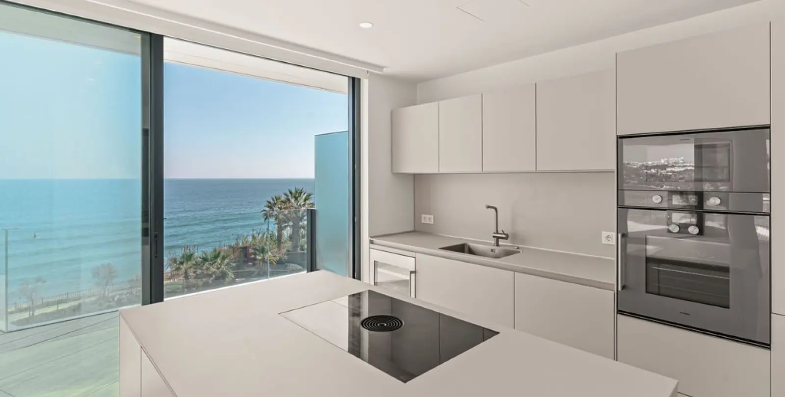 Venta de ático dúplex en Estepona 8
