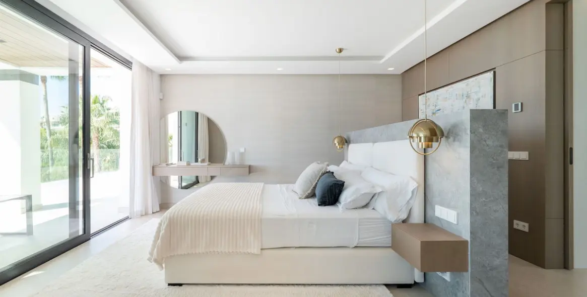 Продажа  отдельно стоящей виллы в Los Flamingos 22