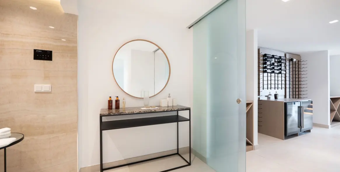 Продажа  отдельно стоящей виллы в Los Flamingos 23