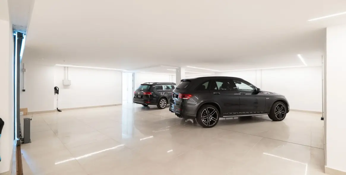 Продажа  отдельно стоящей виллы в Los Flamingos 29