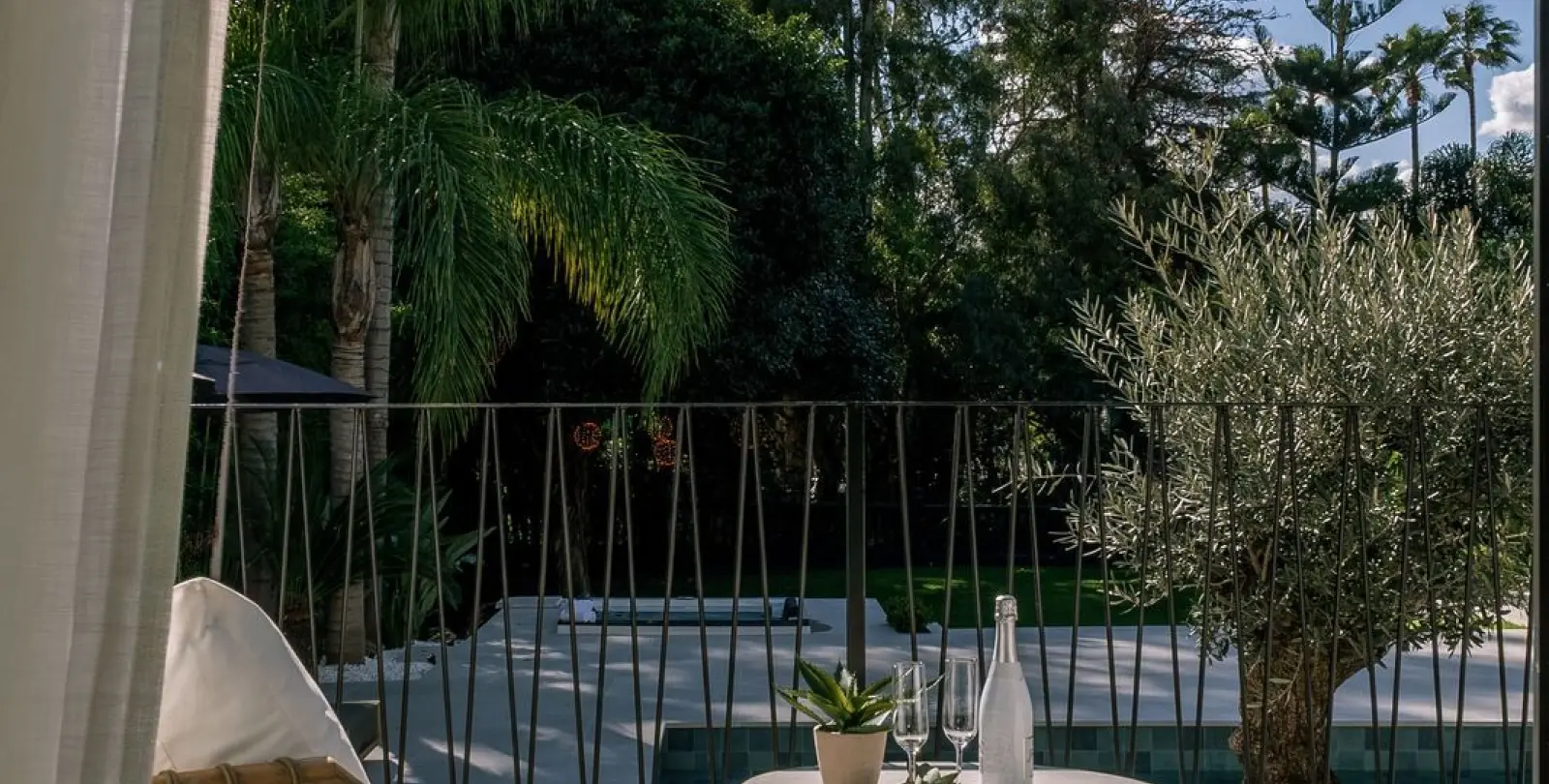 Sale of detached villa in Nueva Andalucía 9