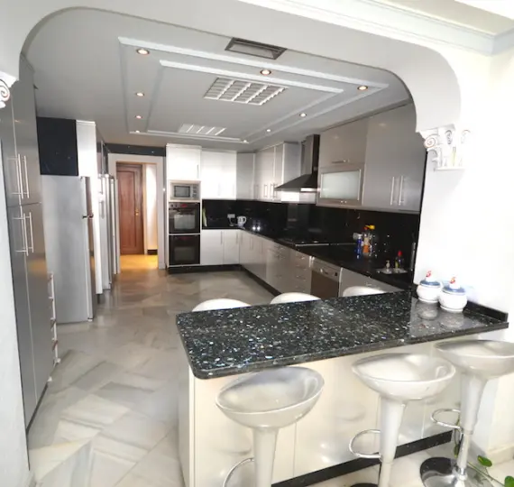 Long-term rent of ground floor apartment in Puerto Banús