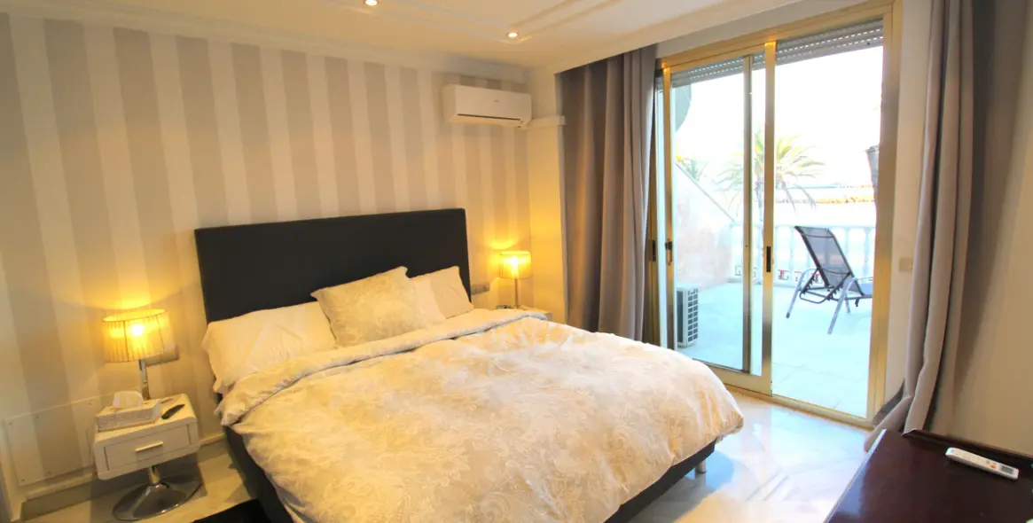 Long-term rent of ground floor apartment in Puerto Banús 8