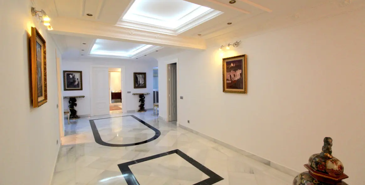 Long-term rent of ground floor apartment in Puerto Banús 17