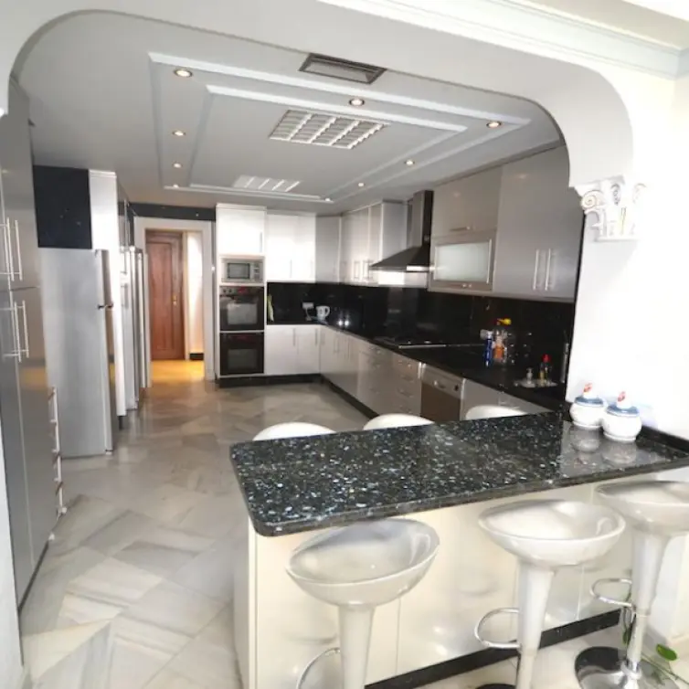 Short-term rent of ground floor apartment in Puerto Banús