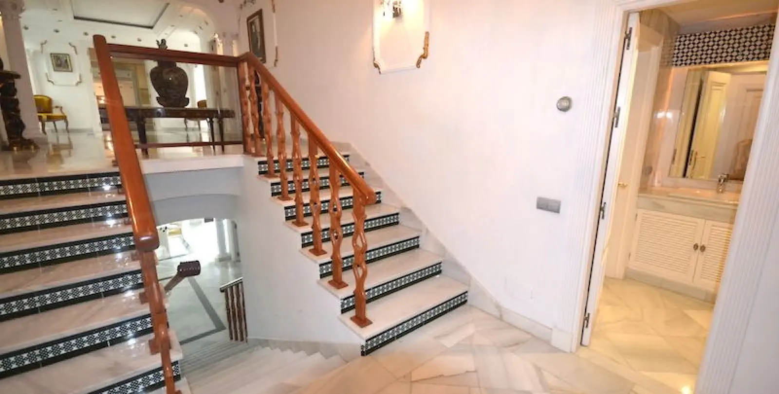 Short-term rent of ground floor apartment in Puerto Banús 20
