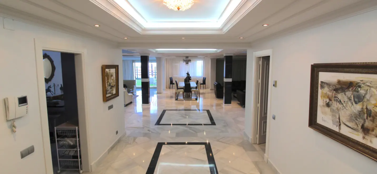 Краткосрочная аренда апартаментов на первом этаже в Puerto Banús 4