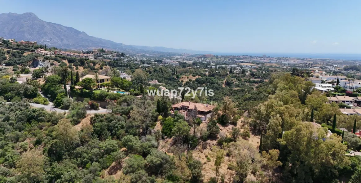 Venta de parcela residencial en Benahavís (distrito Benahavís) 1