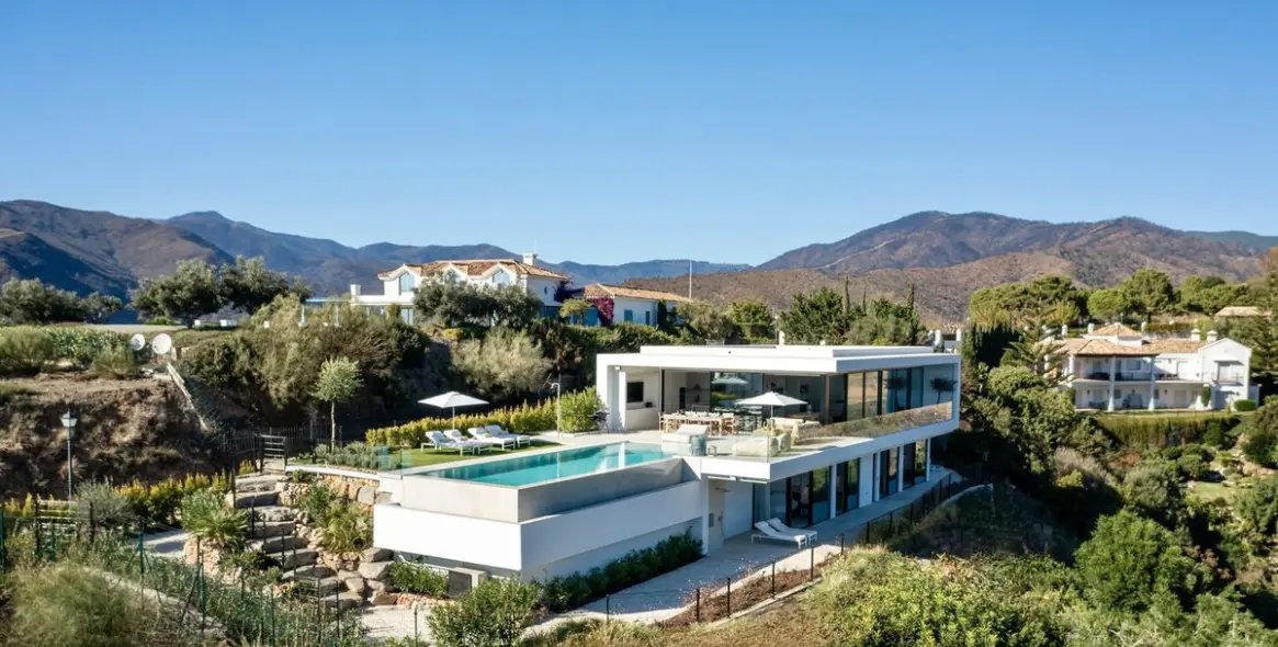 Краткосрочная аренда  отдельно стоящей виллы в Benahavís 23